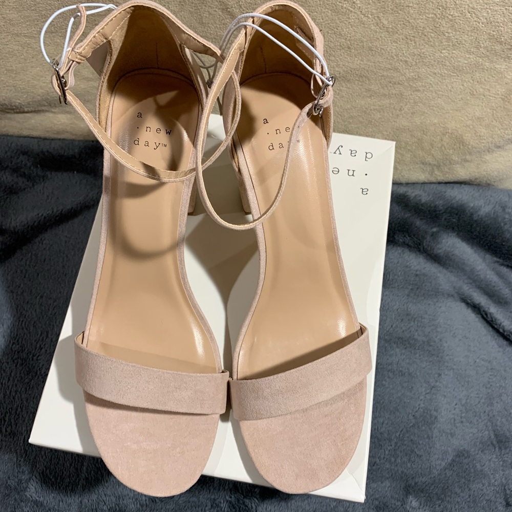 Women heel shoes.